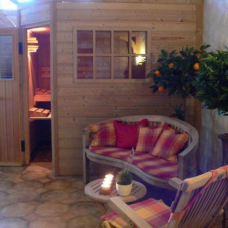 Hotel-Restaurant Arneggers Adler Tiefenbronn エクステリア 写真