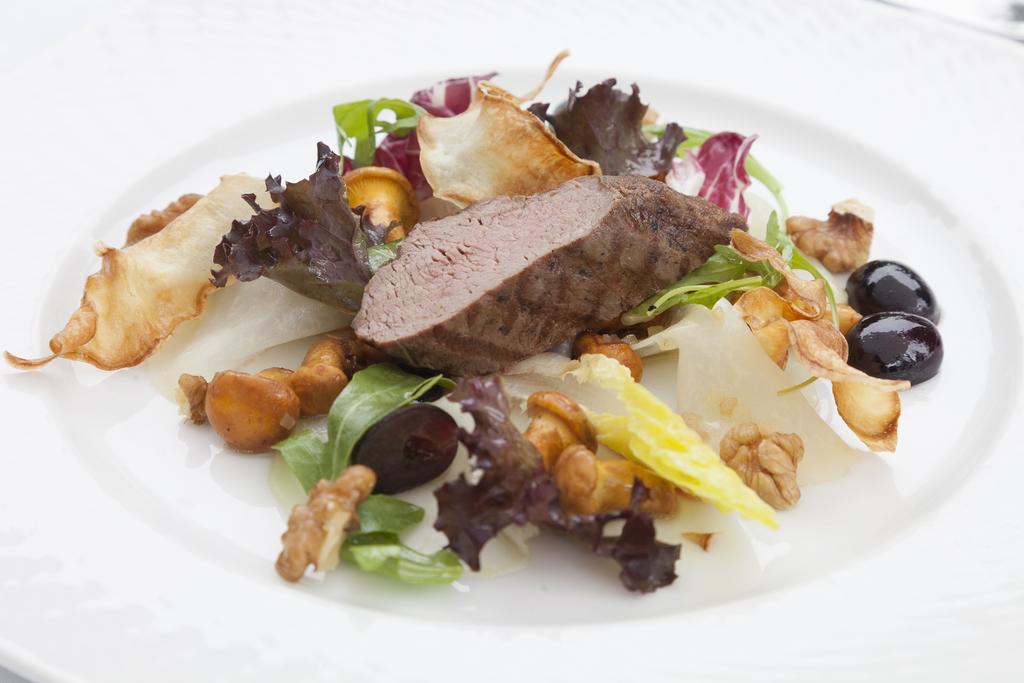 Hotel-Restaurant Arneggers Adler Tiefenbronn エクステリア 写真